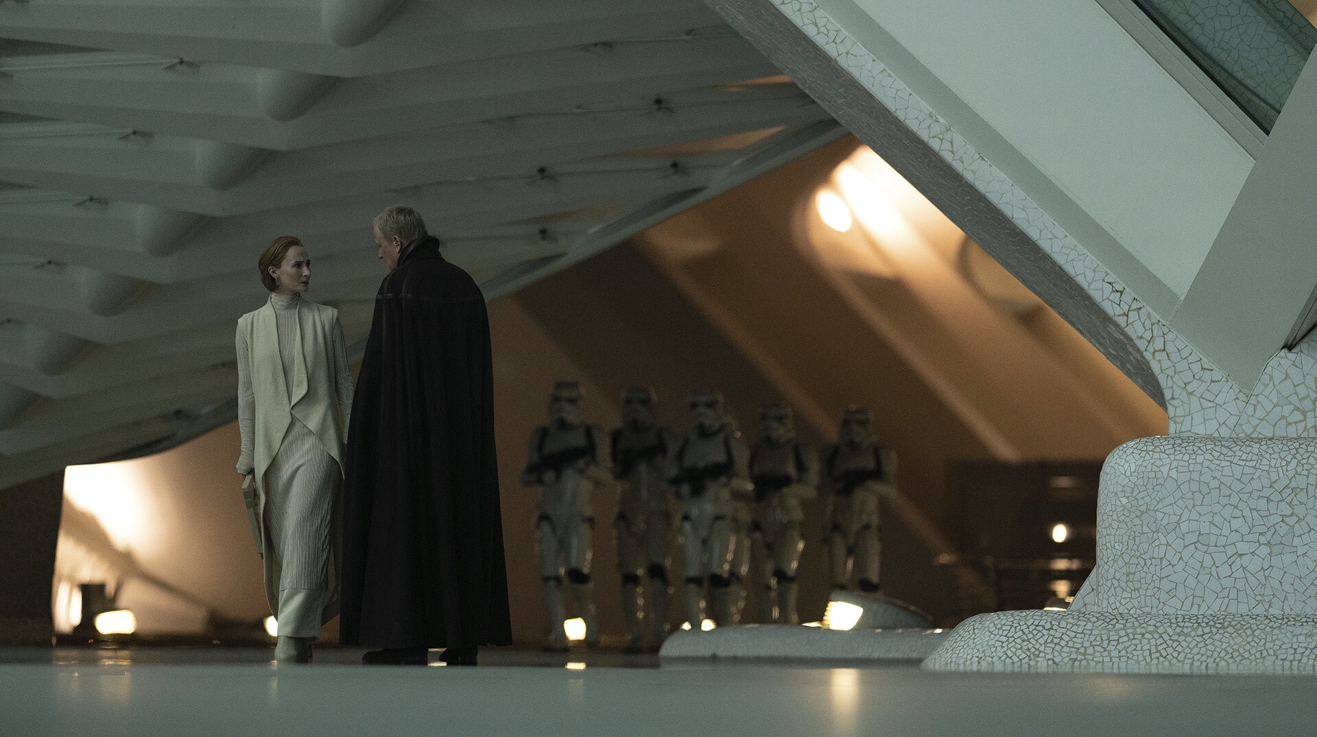 Mon Mothma and Luthen