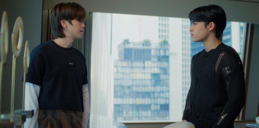 Ciar confronts Punn after witnessing him texting someone.