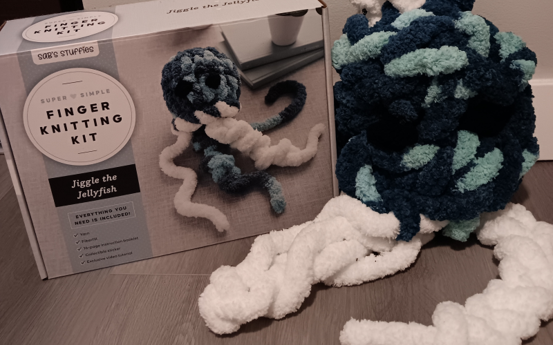 Jiggle the Jellyfish Finger Knitting Kit DIY review